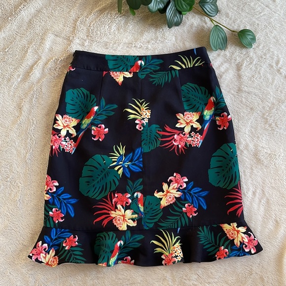 CONTEMPORAINE Tropical Print Wrap Midi Skirt Size 2 - Picture 3 of 10